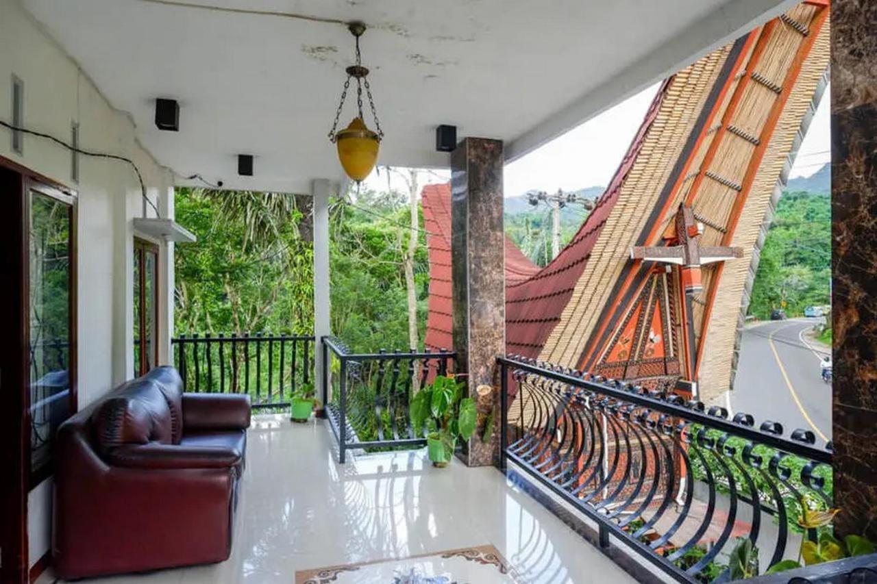Отель Reddoorz At Makale Tana Toraja Экстерьер фото